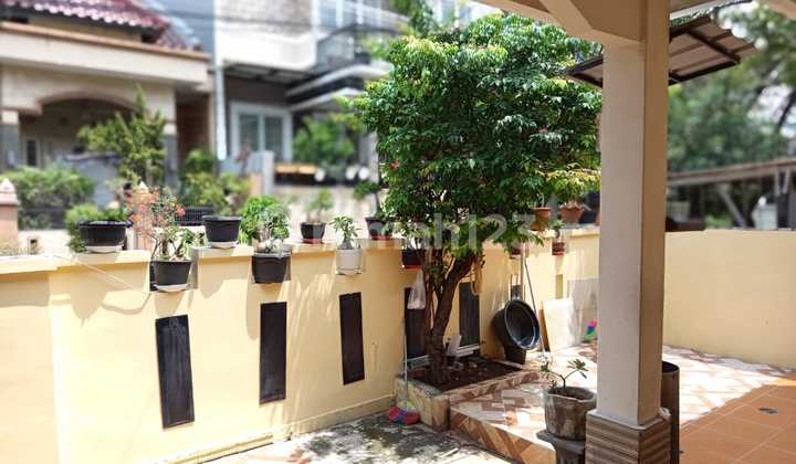 For Sale B U House 150sqm 2Floors Street 2Cars Well Maintained