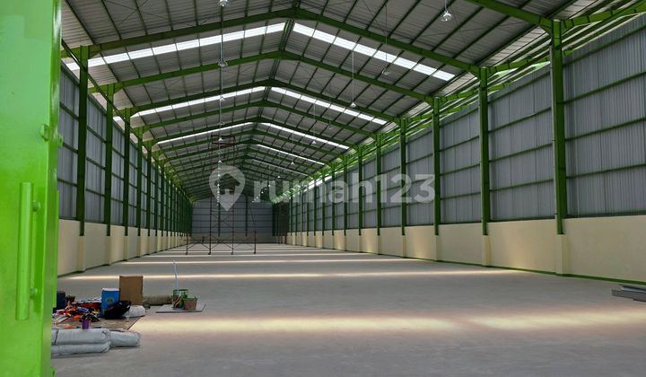 Disewakan Gudang Mandiri Baru Legok Kontainer 40" Disewakan Gudang Mandiri Baru Legok Kontainer 40"