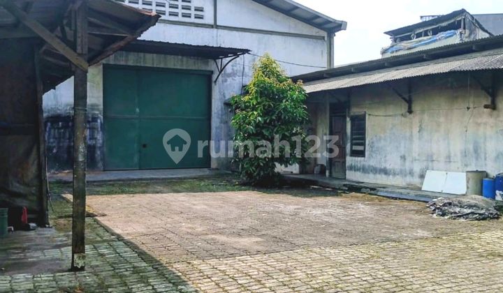 Disewakan Gudang Mandiri Hadap Jalan Utama Cipondoh 40" Lancar Disewakan Gudang Mandiri Hadap Jalan Utama Cipondoh 40" Lancar