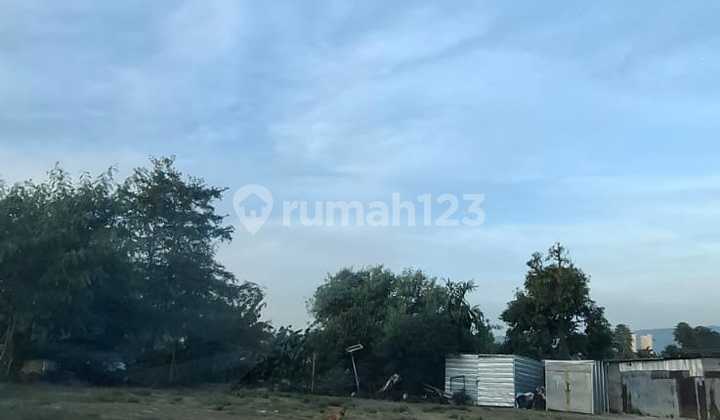 Dijual Tanah Komersil Bentuk Kotak SHM Pinggir Jalan Raya Strategis di Bogor Dijual Tanah Komersil Bentuk Kotak SHM Pinggir Jalan Raya Strategis di Bogor