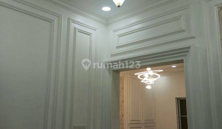 Hunian American Classic Style Siap Huni 3 Lantai Elegant di Jagakarsa, Jakarta Selatan 2