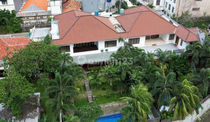 Rumah 2 Lantai Bebas Banjir Bagus Semi Furnished SHM di Kemang, Jakarta Selatan 1