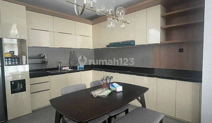 Brandnew Exclusive Townhouse Furnished, Kemang, Jakarta Selatan 1