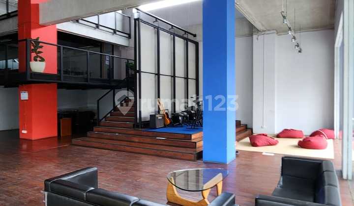 Office Building with Helipad for Sale in Kebayoran Lama Area, South Jakarta