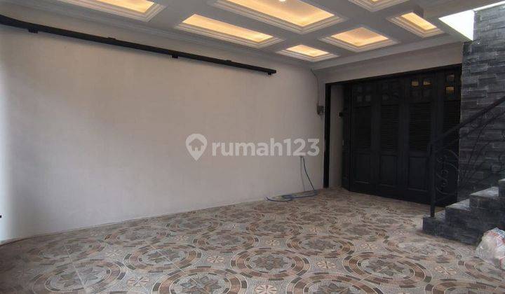 Dijual Rumah Baru Bagus SHM Siap Huni Lokasi Strategis di Jatipadang Jakarta Selatan 2