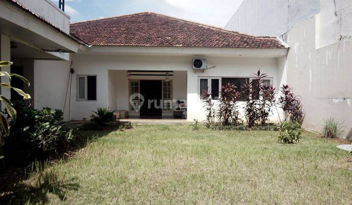 Rumah SHM Terawat Dijual Murah di Menteng Jakarta Pusat  2