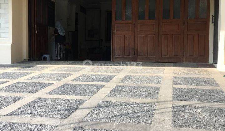 Rumah Mewah Kasik Terawat Furnished Siap Huni di Menteng Jakarta Pusat 2