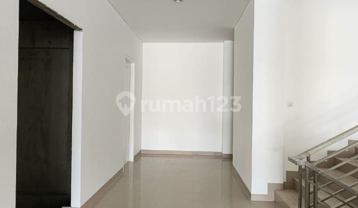 Disewakan Gedung Perkantoran Strategis di Menteng Jakarta Pusat Disewakan Gedung Perkantoran Strategis di Menteng Jakarta Pusat