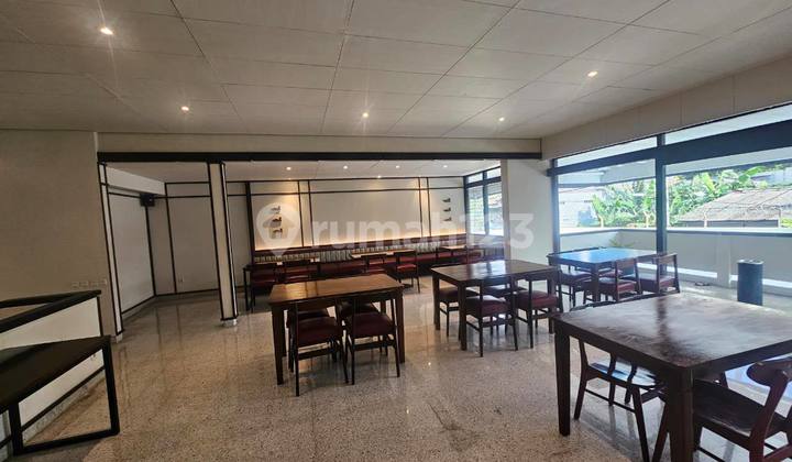 Well-Maintained Nice House 2 Floors Strategic Cheap Area Thamrin Central Jakarta 2