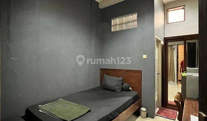 Rumah Kost Aktif + Kios Komersil, Cocok Untuk Investor di Setiabudi Jakarta 1