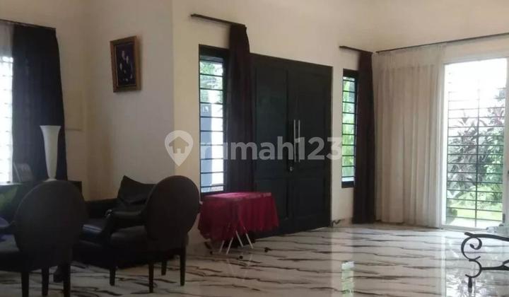 Dijual Rumah Asri Nyaman SHM Area Menteng Jakarta Timur