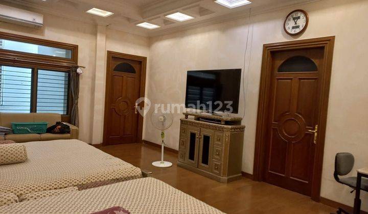 Rumah 2000 M2 Asri Nyaman Terawat SHM di Thamrin Jakarta Pusat 2