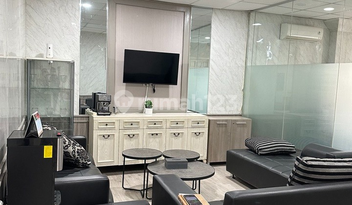 Ruang Usaha/Gedung Dijual/Disewakan Dekat ke Thamrin Jakarta Pusat