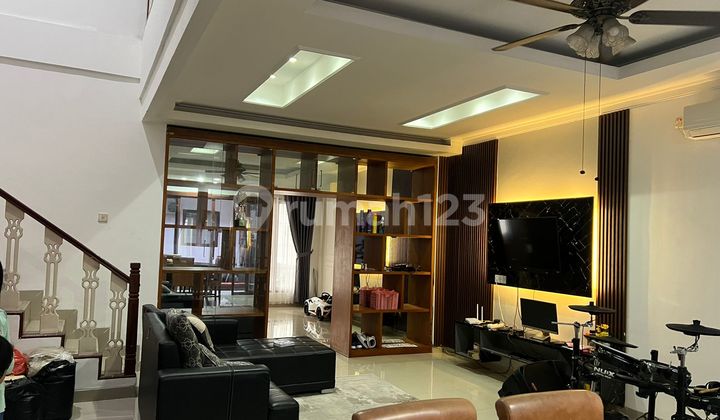 For Sale, Nice 2-Story Semi-Furnished House in Setiabudi Area, South Jakarta
