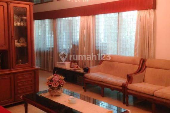 Rumah Bagus Terawat Strategis Harga Murah di Menteng Jakarta Pusat 1