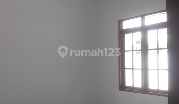 House suitable for Office, Flood-Free in Cempaka Putih, Central Jakarta. 2