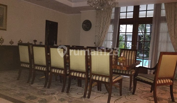 Rumah Cantik Asri Nyaman dan Terawat Dijual/Disewakan di Menteng, Jakarta Pusat