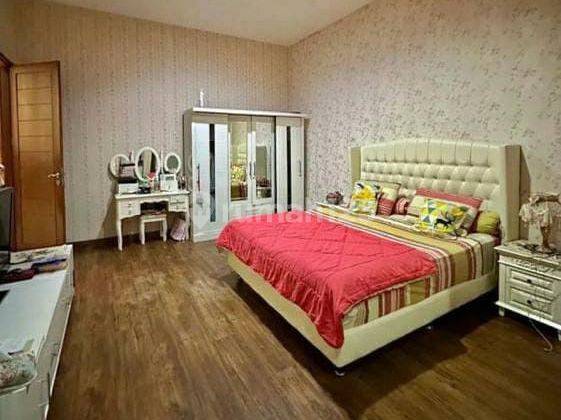 Rumah Tempat Tinggal Dan Usaha Bagus Terawat Semi Furnished di Bintaro 2