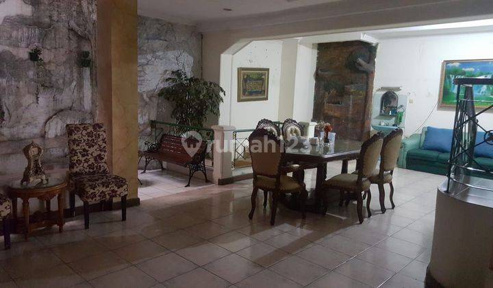 Rumah 306m2 Pinggir Jalan Strategis 3Lantai SHM Tebet Timur Jakarta Selatan 1