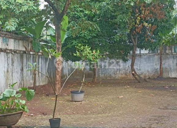 Rumah 2 Lt SHM Bebas Banjir Siap Huni di Area Kuningan Jakarta Selatan 2