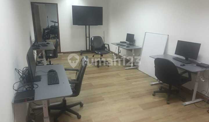 Ruang Kantor Per Meter Maupun Coworking Space di Thamrin Jakarta Pusat Ruang Kantor Per Meter Maupun Coworking Space di Thamrin Jakarta Pusat