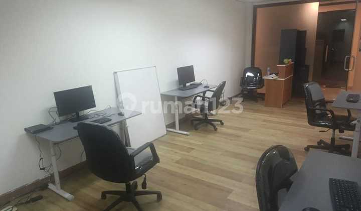 Office Space Rental Per Meter and Coworking Space in Thamrin, Central Jakarta 2