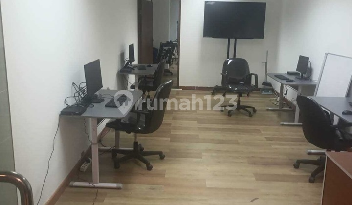 Office Space Rental Per Meter and Coworking Space in Thamrin, Central Jakarta 1