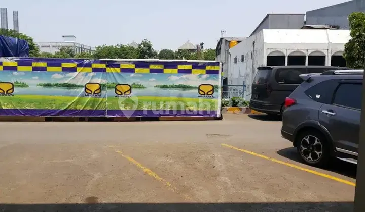 Cheap Kiosk Rental, Crowded and Fully Occupied in Centro City Apartment West Jakarta 2