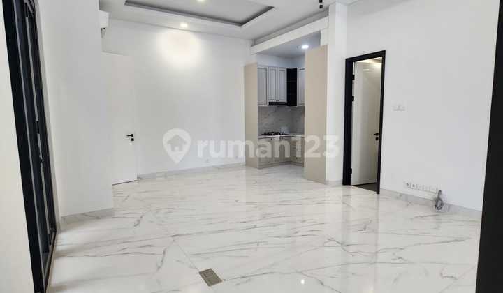 Two-Story Luxury House In Matera 2