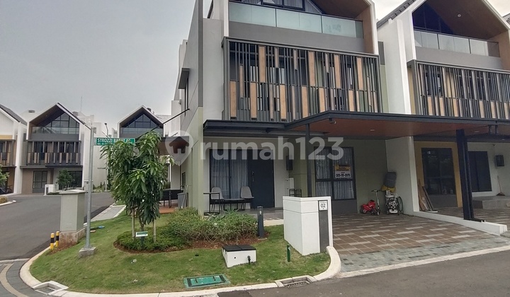 Rumah Mewah 5 Kt Full Furnished Di Strozzi 1