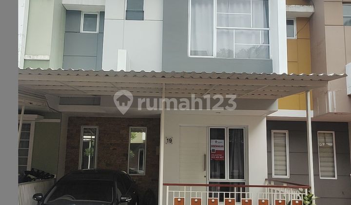 Rumah Siap Huni di Malibu Village Rumah Siap Huni di Malibu Village