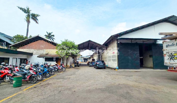 Gudang Super Strategis Luas 9500 m di Jl Pulo Gadung 
