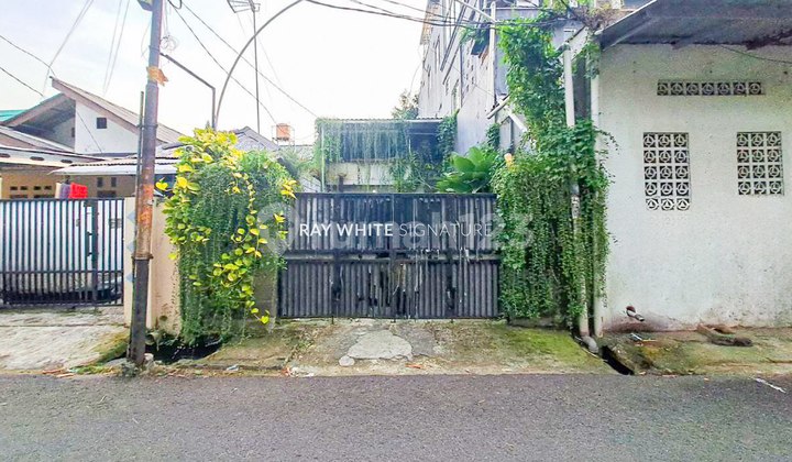 Dijual Rumah 2 Lantai di Jl Mampang Prapatan IV