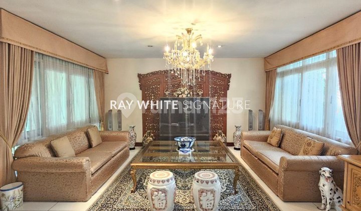 Luxury Home on Jl. Metro Hijau II Pondok Pinang 2