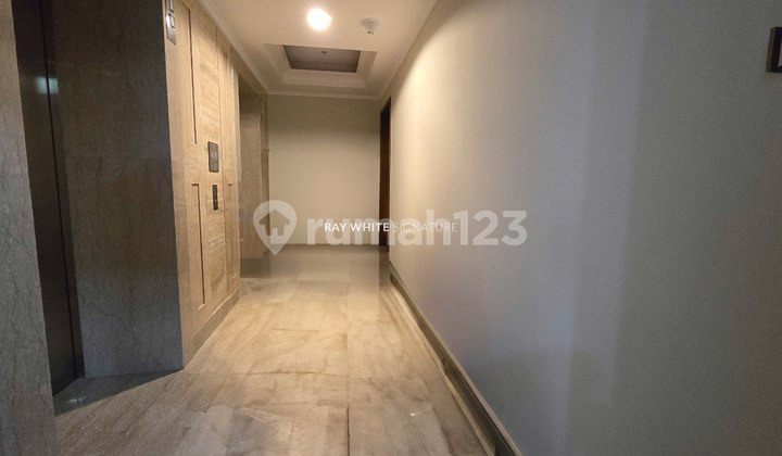 For Sale 3 BR Apartment in District 8 Infinity Tower Senopati 2