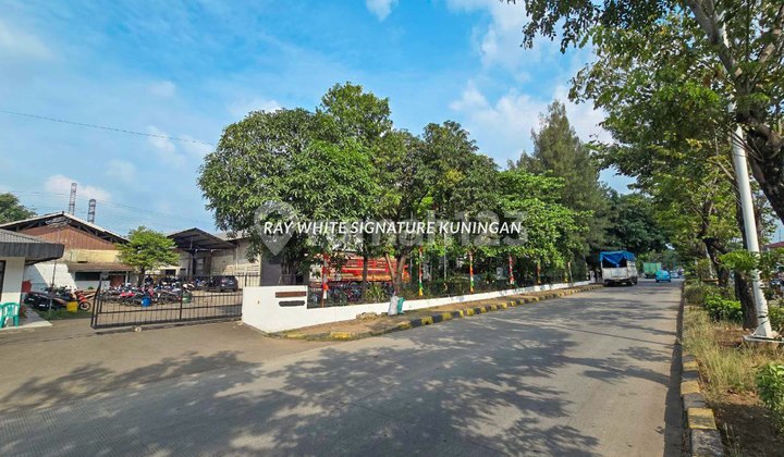 Gudang Super Strategis Luas 9500 m di Jl Pulo Gadung 