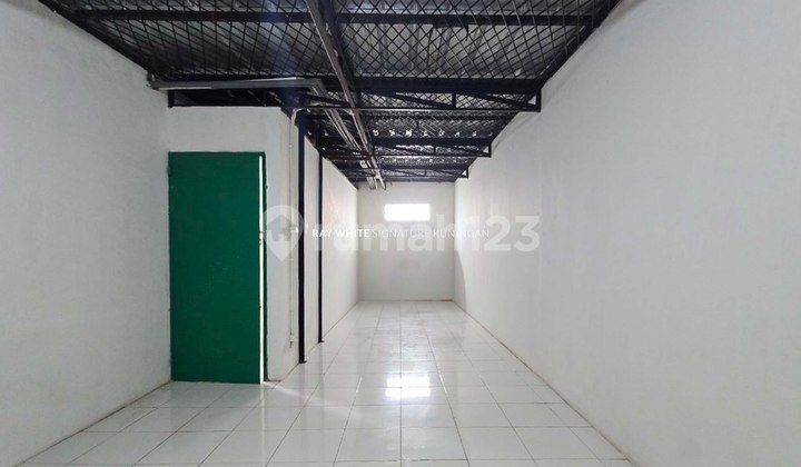 Sewa Ruko Strategis di Jl. Pasar Baru Timur, Sawah Besar - Jakarta Pusat 2