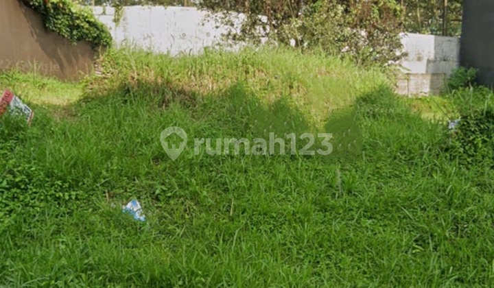 Selling Square Shaped Plots in Setra Duta