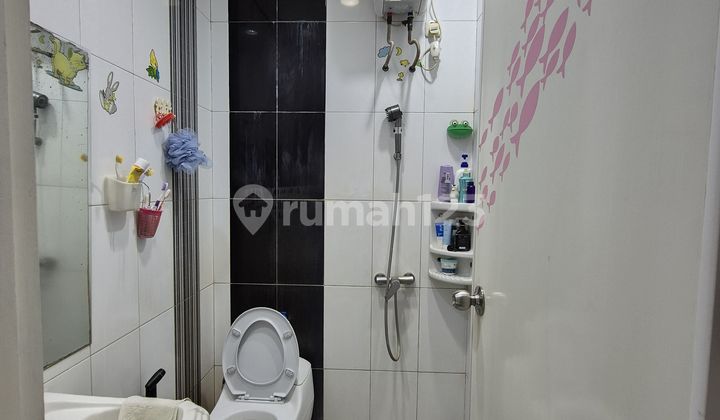 Luxury Fully Furnished House in Permata Buana, West Jakarta, Ready to Occupy 2