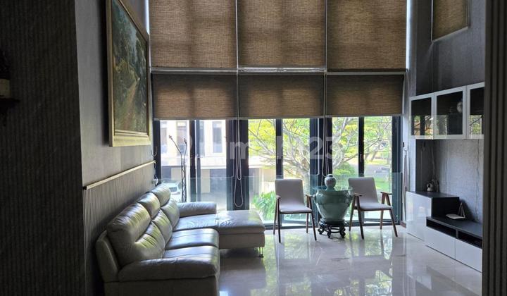 Disewakan Rumah Mewah Full Furnish Tinggal Bawa Koper Siap Huni 2