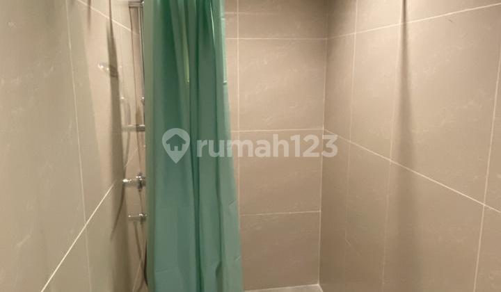 For Sale Beautiful Semi-Furnished Ready-to-Live House in Cipondoh Negotiable Direct Deal 2