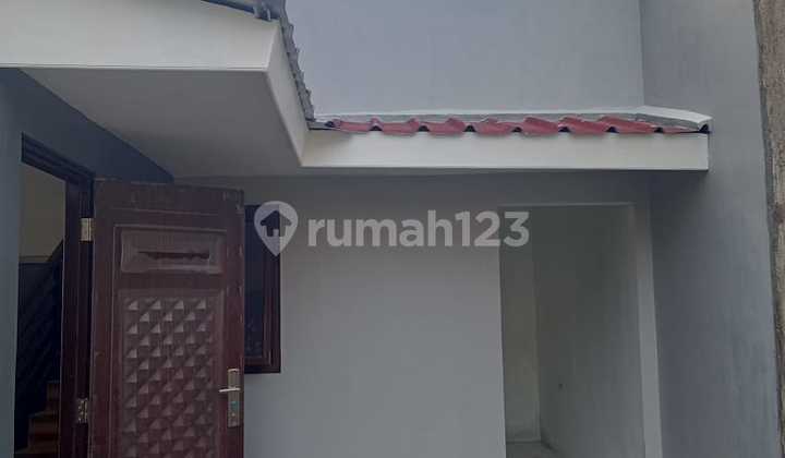 Rumah Mewah Baru Renov Posisi Hoek di Banjar Wijaya Siap Huni  2