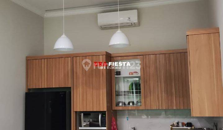 Dijual Rumah Mewah Type Mezzanine Full Furnish Di Jakarta Barat 1