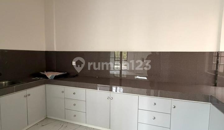 Rumah Cantik Double Decker di Lavon 2 Cikupa Semifurnish Siap Huni 2