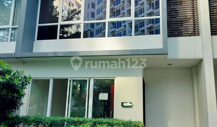 3-Story House in Puri Mansion West Jakarta New Unit Never Occupied 1