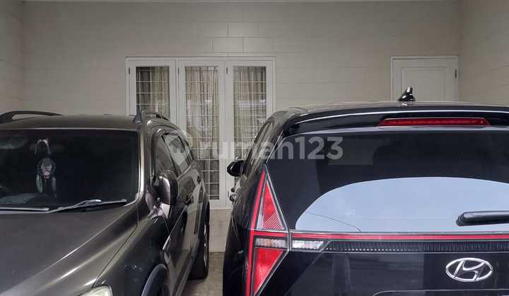 Rumah Cantik Posisi Hook di Nusaloka BSD Siap Huni  2