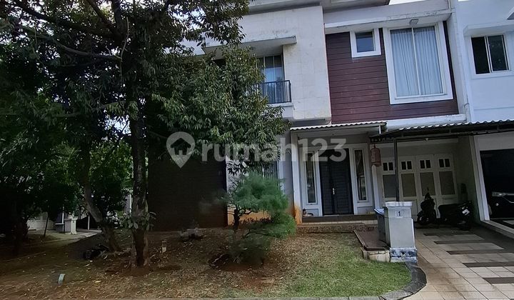 For Sale Well-Maintained 2-Story House in Gading Serpong Ready to Occupy