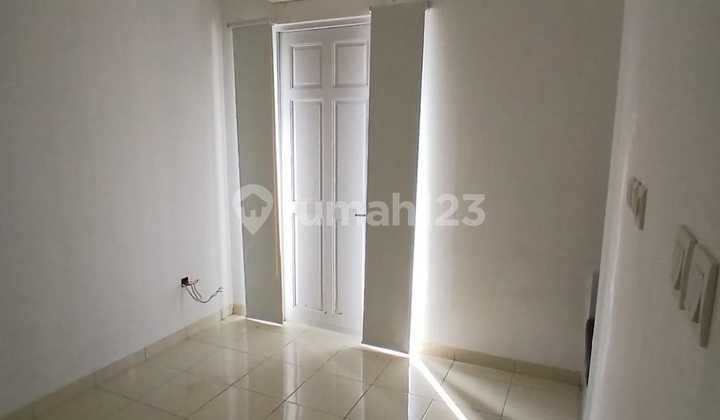 Dijual Rumah 2 Lantai Hoek Semifurnish di Taman Semanan Indah Siap Huni 2