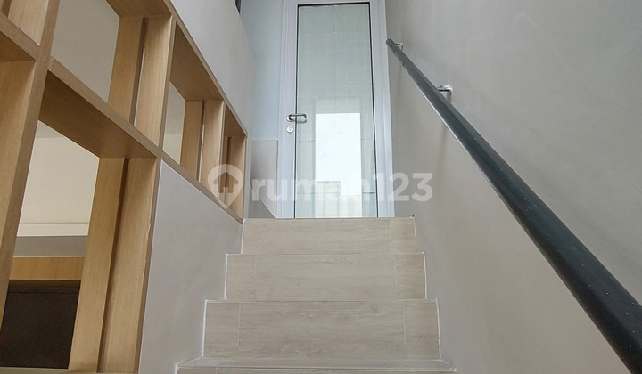 Jual Rugi Rumah 2 Lantai Semifurnish di Cluster Tabebuya BSD 2