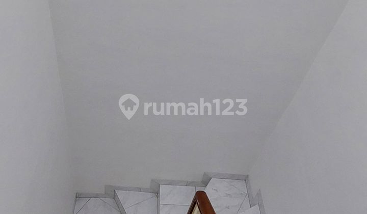 Dijual Cepat Rumah 2 Lantai Rapi Terawat Kondisi Semifurnish Siap Huni 2